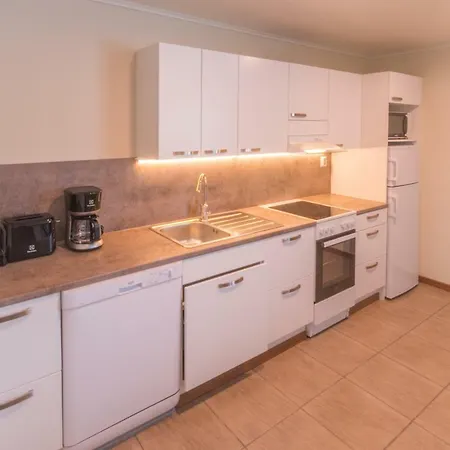 Jaeaeskaen Loma Kojolapark Asunto 3, Alahaermae Kauhava * Voltti